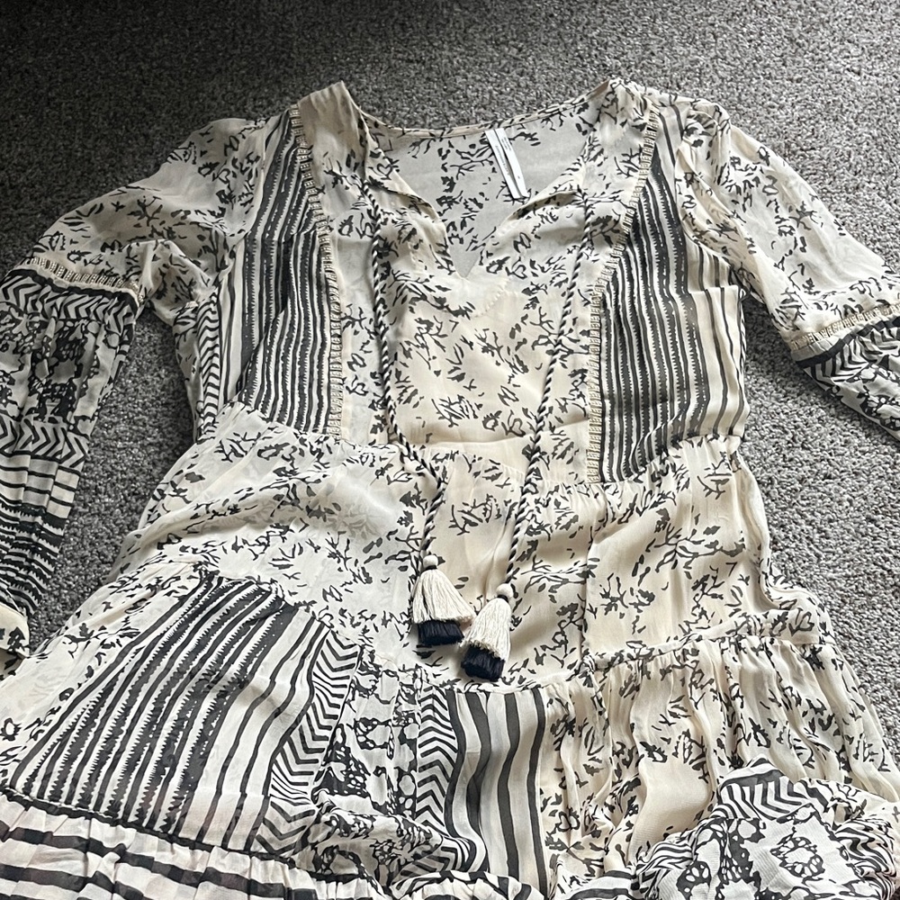 Anthropologie black & white boho dress size Small with liner
